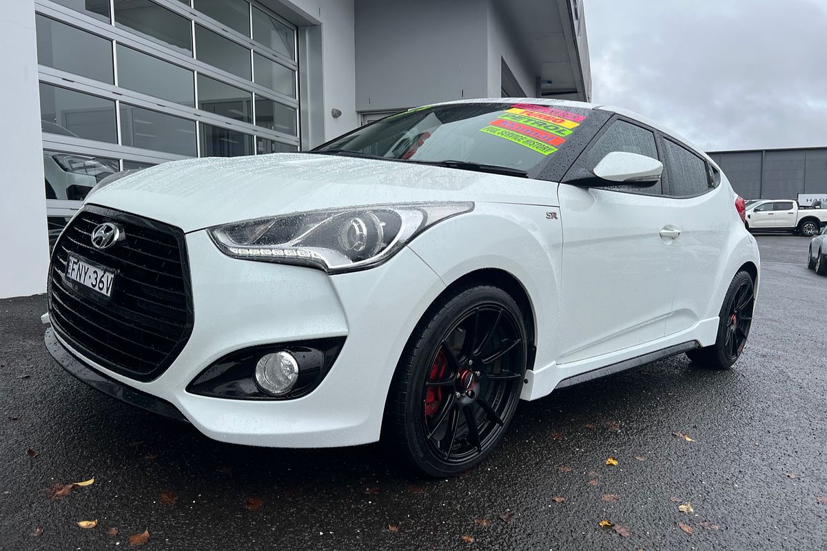2015 Hyundai Veloster SR Turbo FS4 Series II