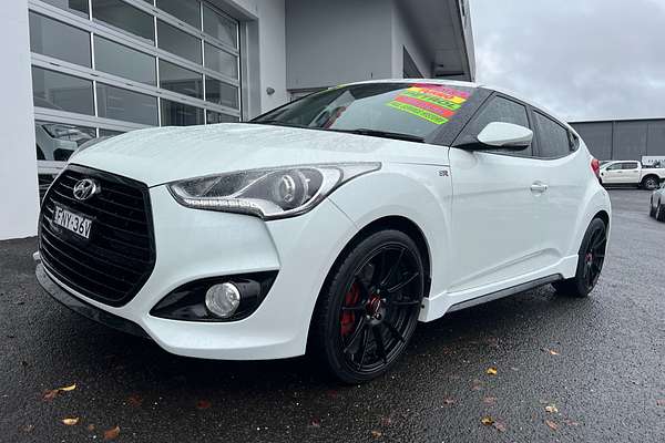 2015 Hyundai Veloster SR Turbo FS4 Series II