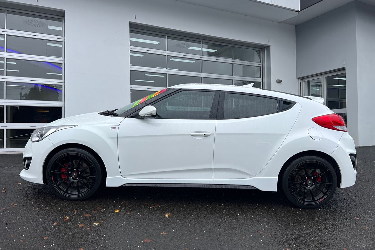 2015 Hyundai Veloster SR Turbo FS4 Series II