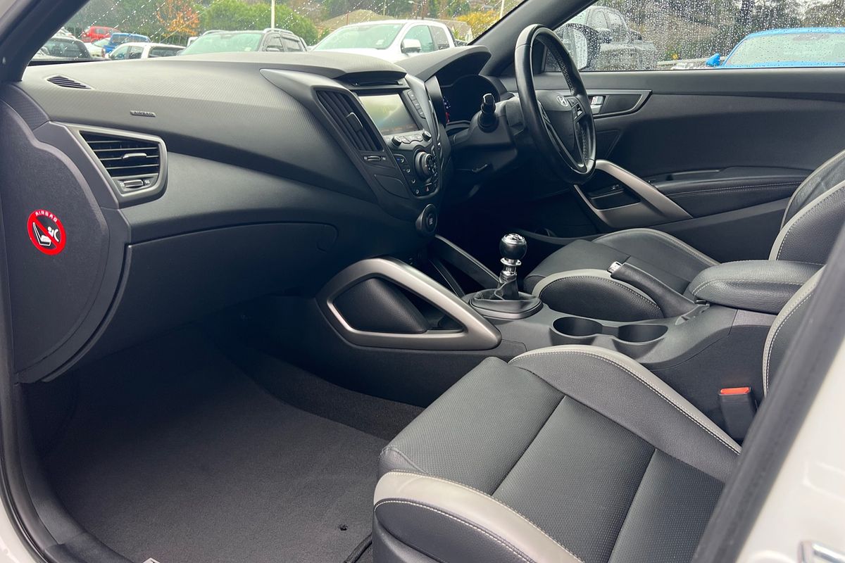 2015 Hyundai Veloster SR Turbo FS4 Series II