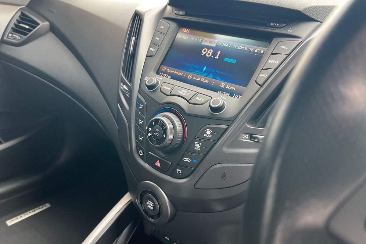 2015 Hyundai Veloster SR Turbo FS4 Series II