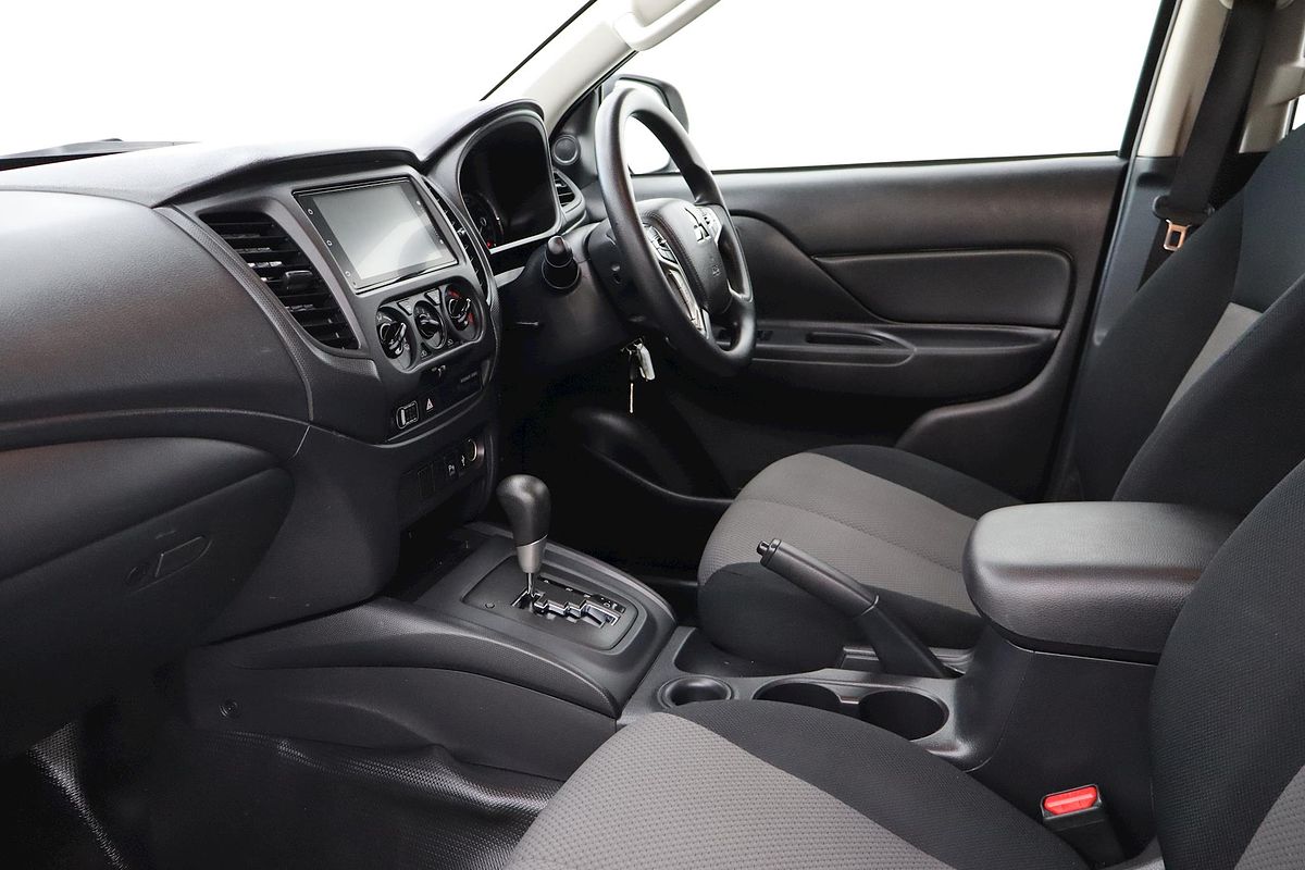2022 Mitsubishi Triton GLX MR Rear Wheel Drive