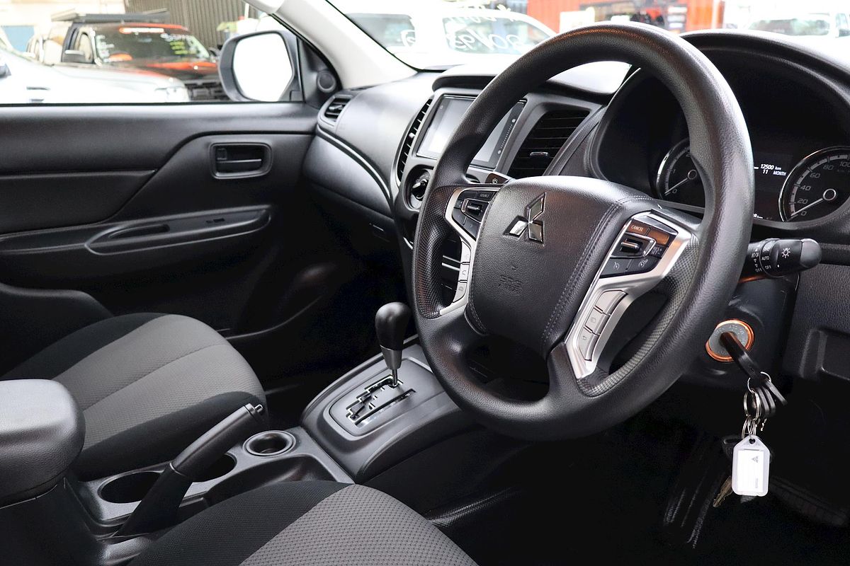 2022 Mitsubishi Triton GLX MR Rear Wheel Drive