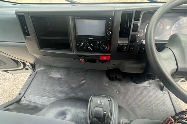 2016 Isuzu N Series NLR 45-150 4x2
