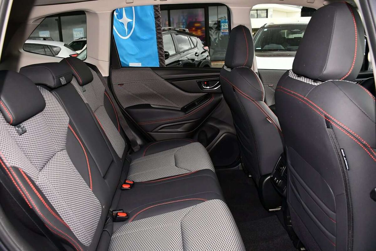 2024 Subaru Forester 2.5i Sport S5