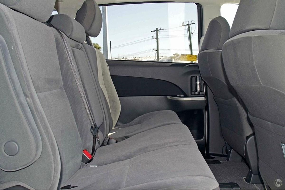 2015 Toyota Tarago GLX ACR50R