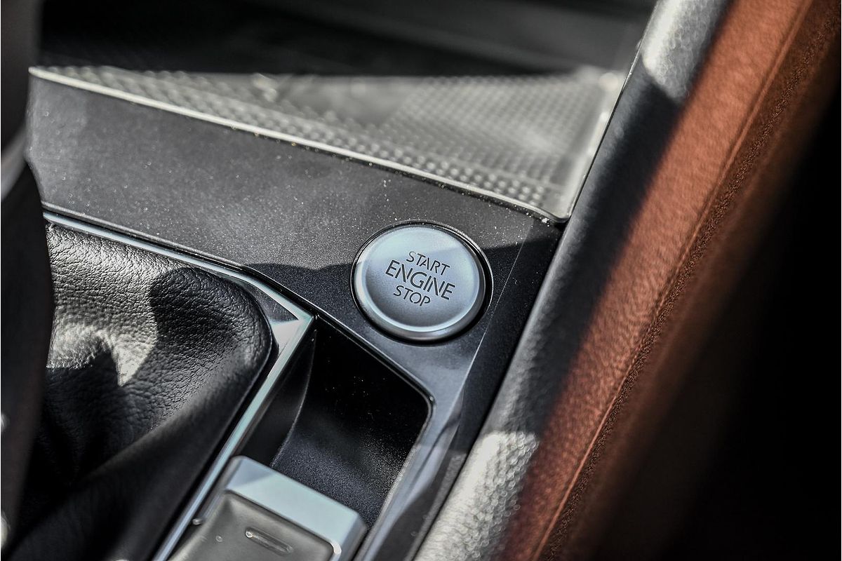 2024 Volkswagen Tiguan Wolfsburg Edition Allspace 5N