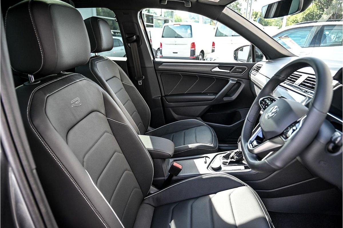 2024 Volkswagen Tiguan Wolfsburg Edition Allspace 5N