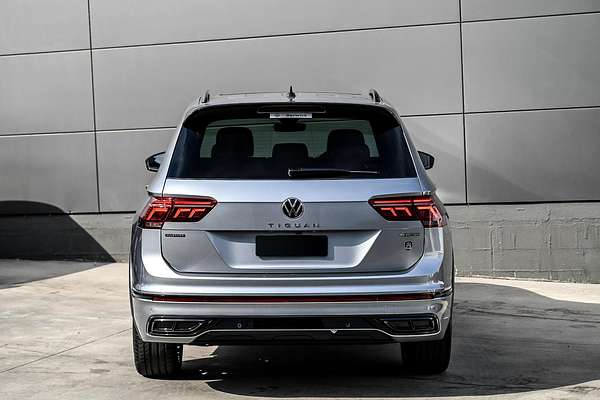 2024 Volkswagen Tiguan Wolfsburg Edition Allspace 5N