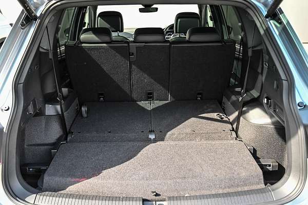 2024 Volkswagen Tiguan Wolfsburg Edition Allspace 5N