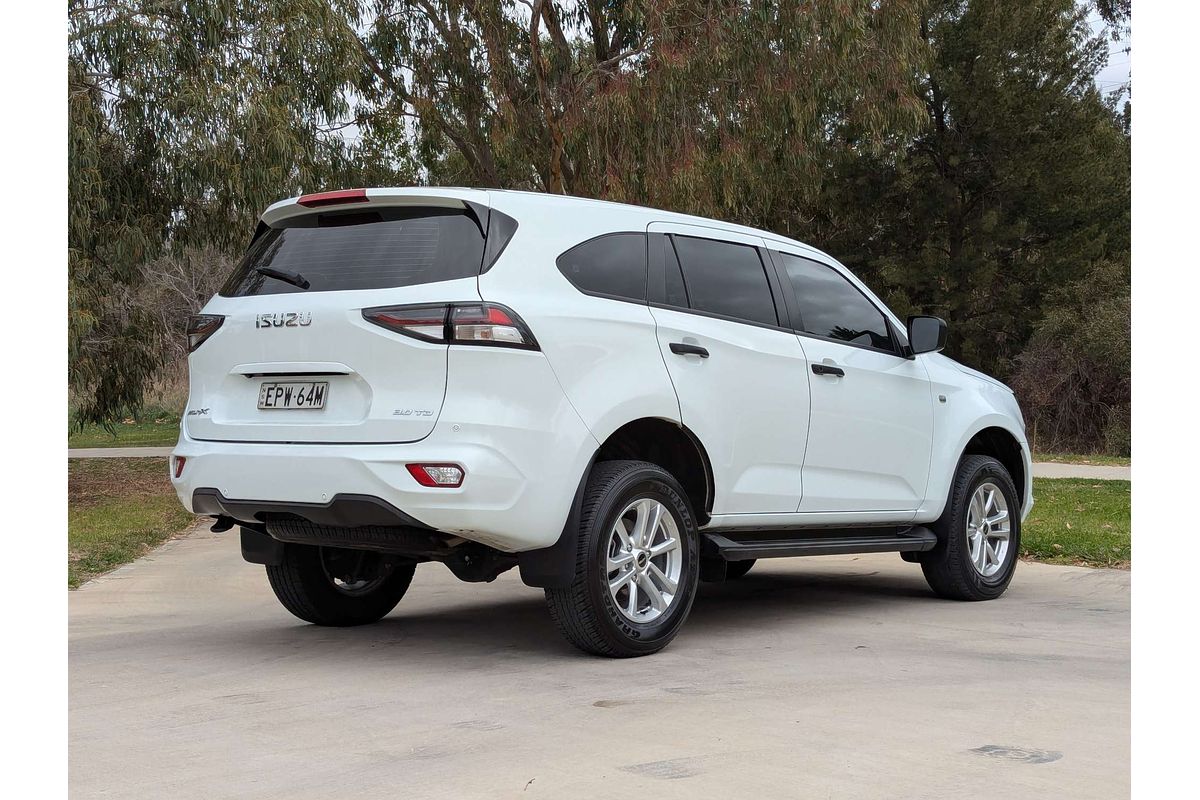 2021 Isuzu MU-X LS-M