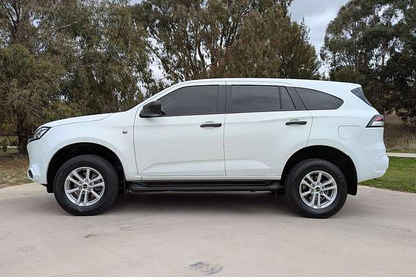 2021 Isuzu MU-X LS-M