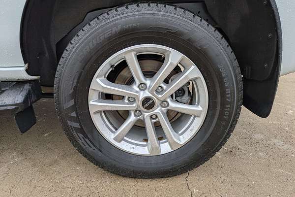 2021 Isuzu MU-X LS-M