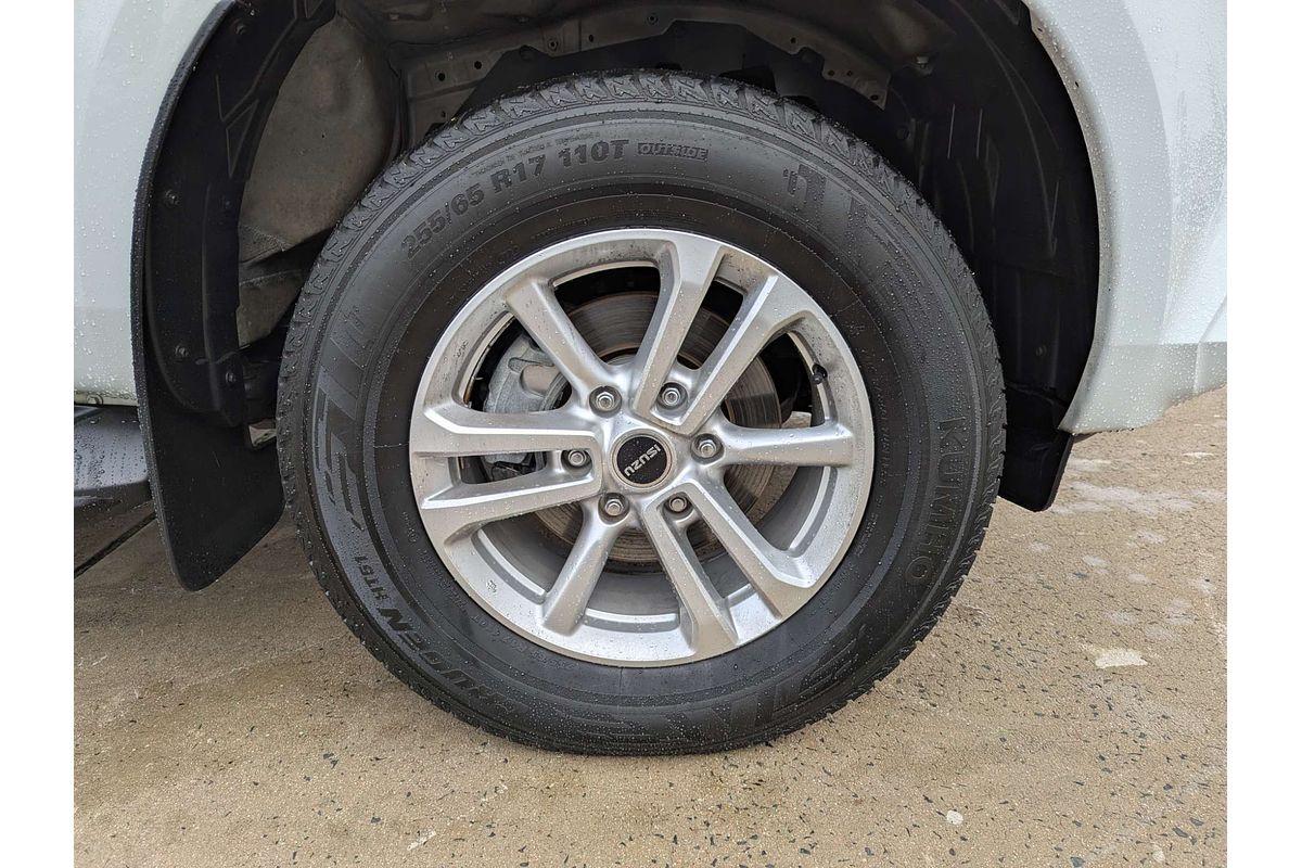 2021 Isuzu MU-X LS-M