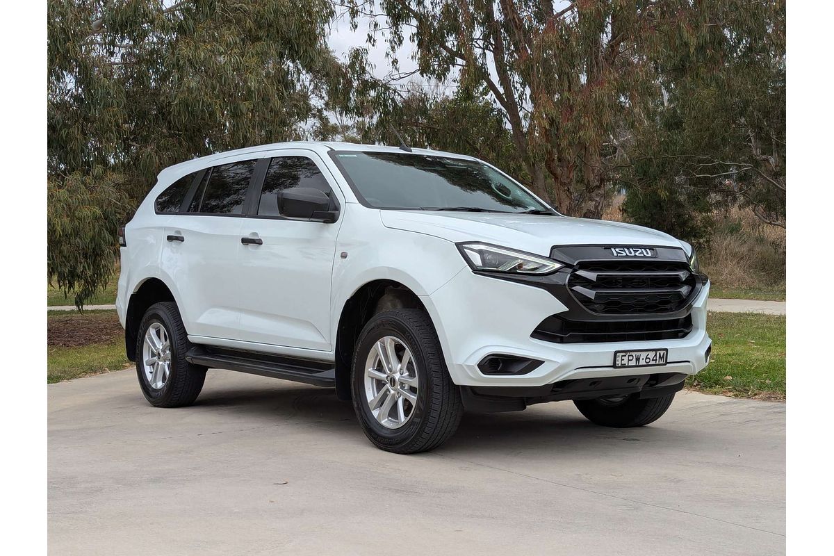 2021 Isuzu MU-X LS-M