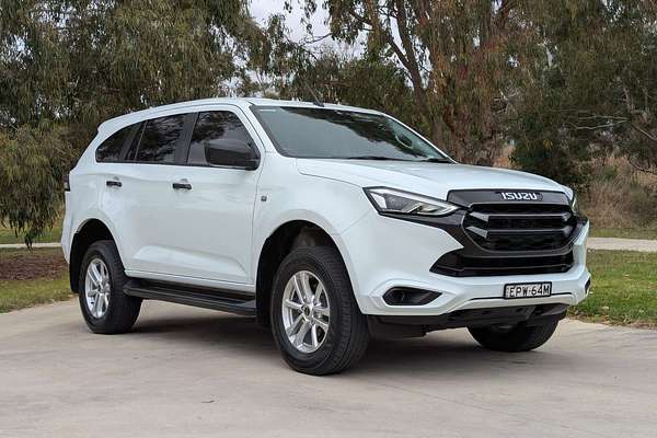2021 Isuzu MU-X LS-M