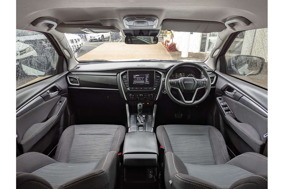 2021 Isuzu MU-X LS-M