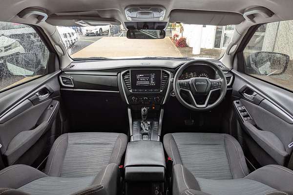 2021 Isuzu MU-X LS-M