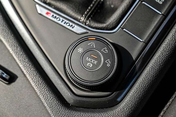2024 Volkswagen Tiguan Wolfsburg Edition Allspace 5N