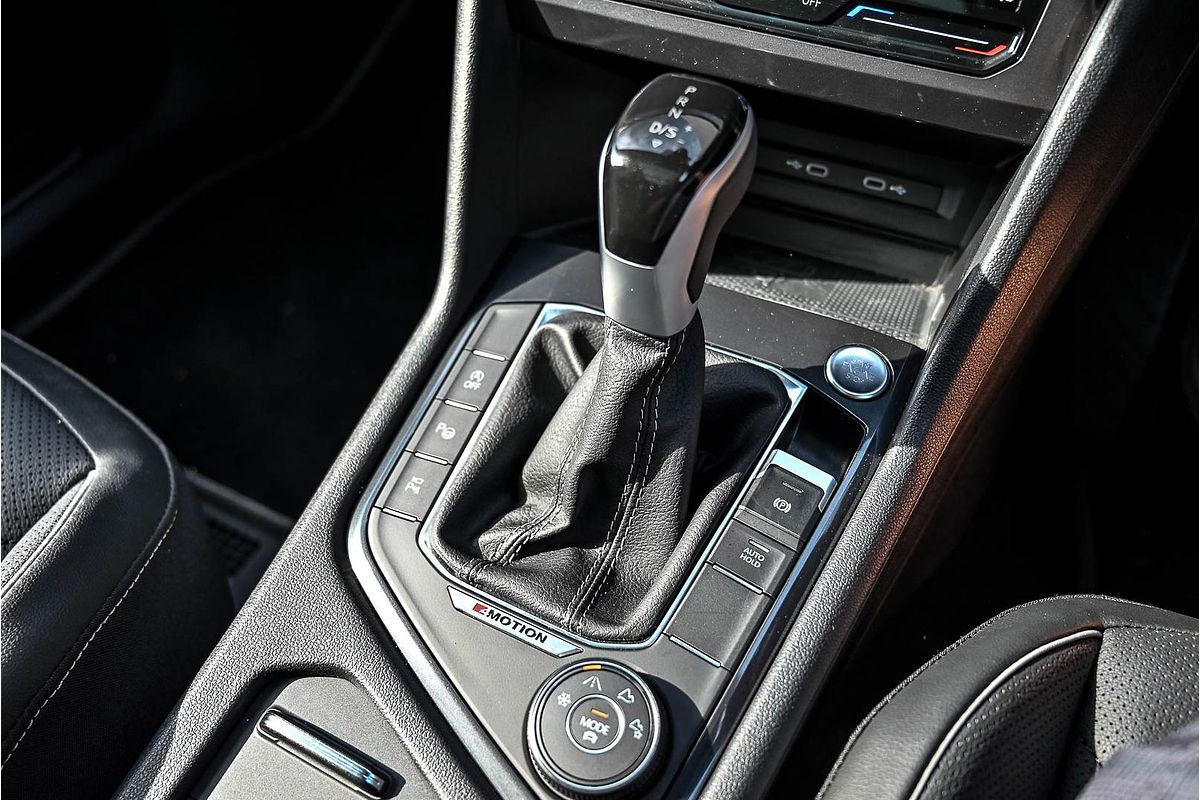 2024 Volkswagen Tiguan Wolfsburg Edition Allspace 5N