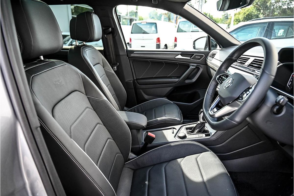 2024 Volkswagen Tiguan Wolfsburg Edition Allspace 5N