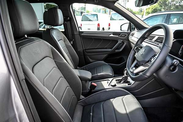 2024 Volkswagen Tiguan Wolfsburg Edition Allspace 5N