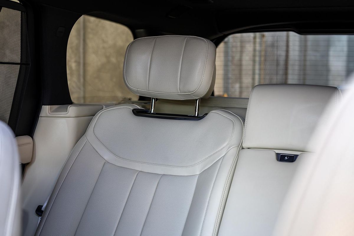 2025 Land Rover Range Rover D350 Autobiography L460 LWB