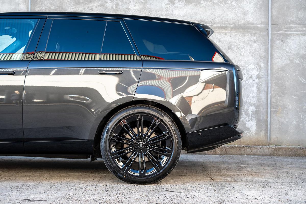 2025 Land Rover Range Rover D350 Autobiography L460 LWB