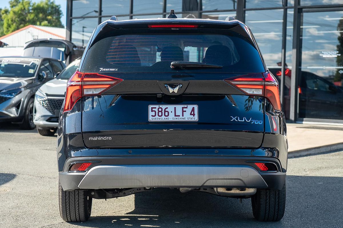 2024 Mahindra XUV700 AX7L Black Edition