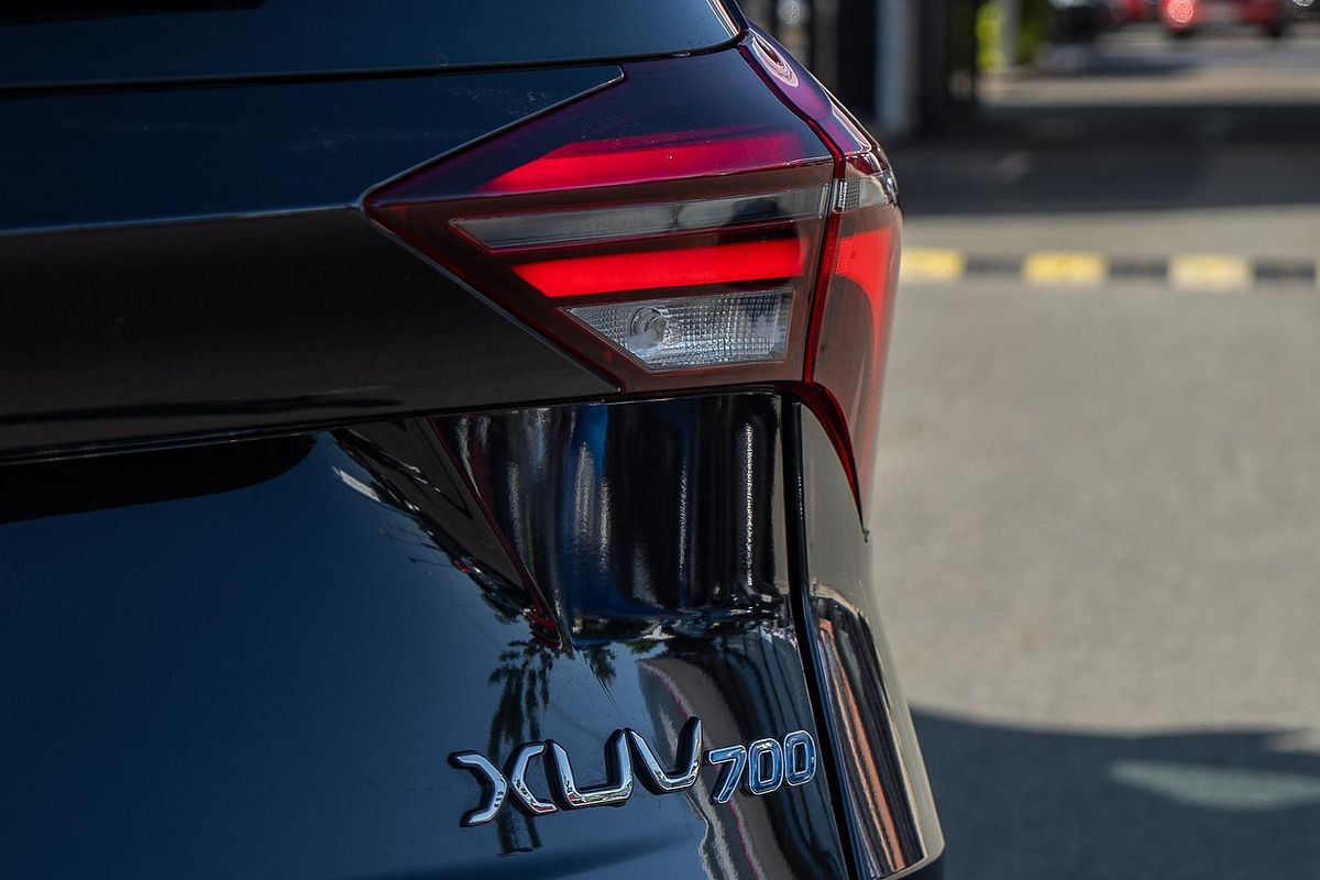 2024 Mahindra XUV700 AX7L Black Edition