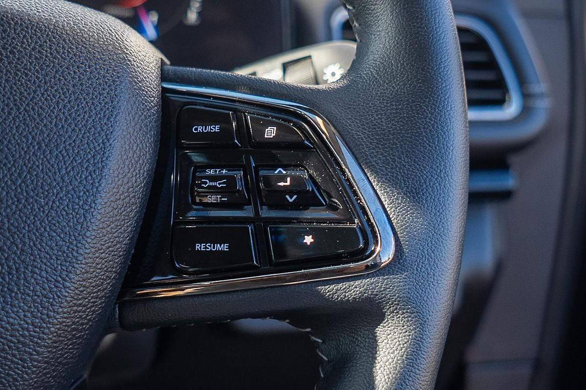 2024 Mahindra XUV700 AX7L Black Edition
