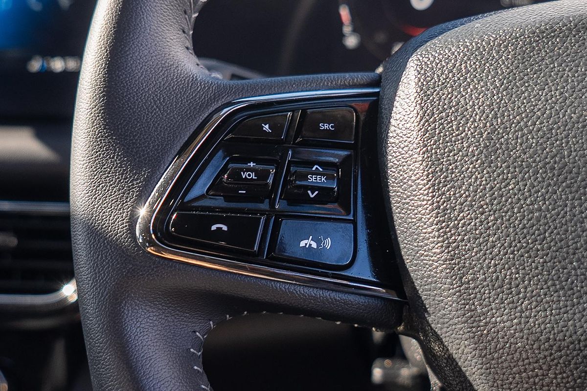 2024 Mahindra XUV700 AX7L Black Edition
