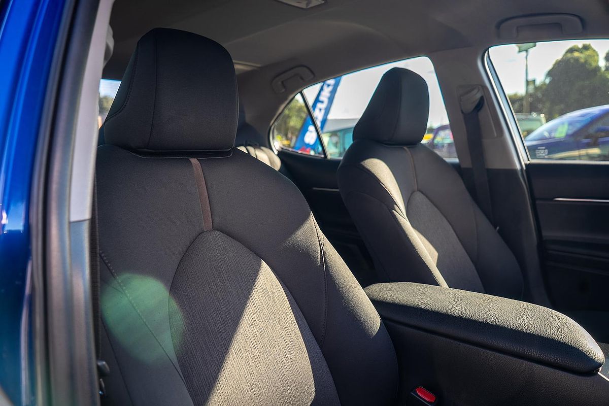 2019 Toyota Camry Ascent AXVH71R