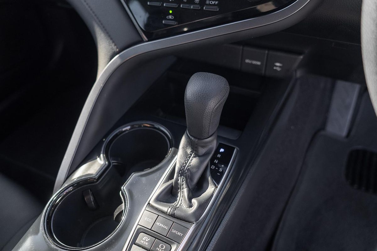 2019 Toyota Camry Ascent AXVH71R