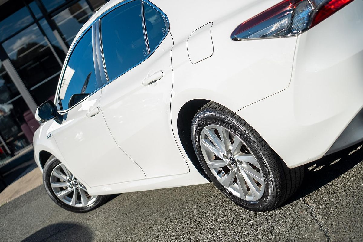 2021 Toyota Camry Ascent AXVH70R