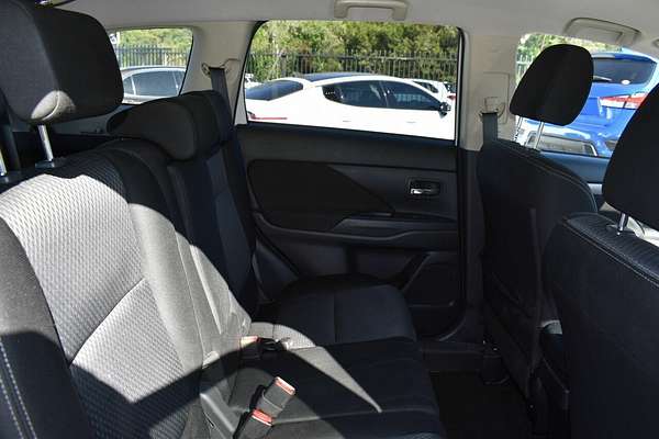 2015 Mitsubishi Outlander LS ZJ