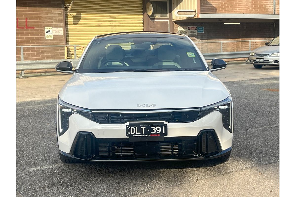 2025 Kia K4 GT-Line CL4m