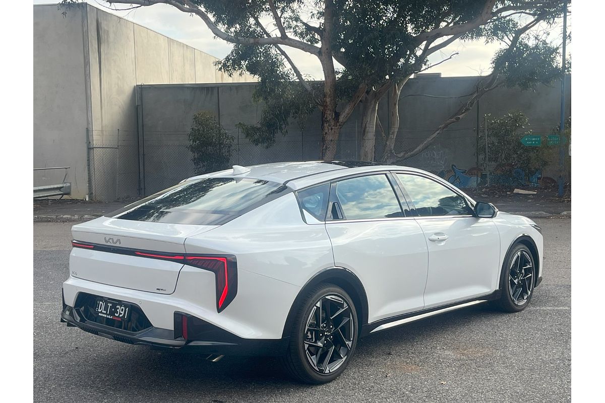 2025 Kia K4 GT-Line CL4m