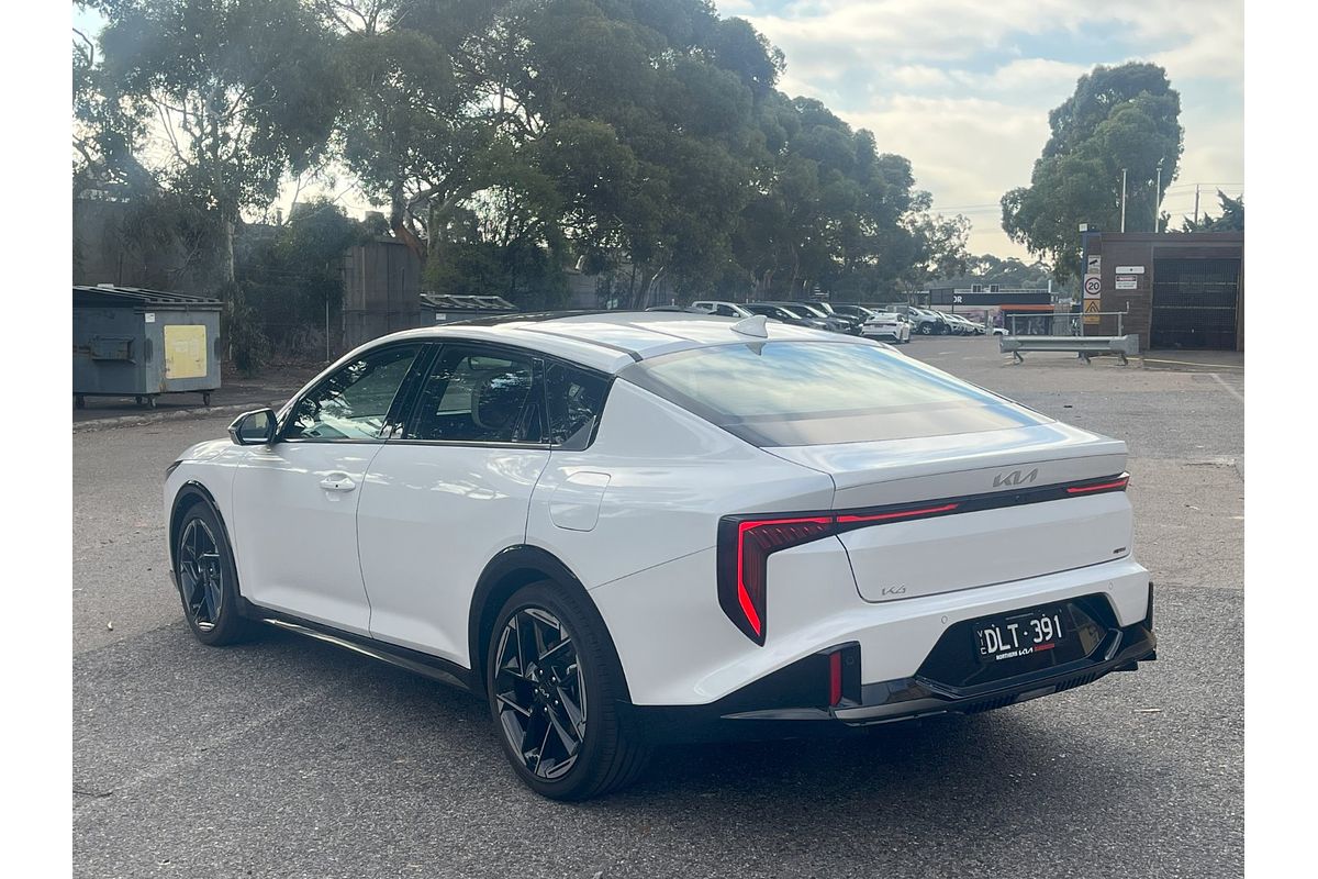2025 Kia K4 GT-Line CL4m