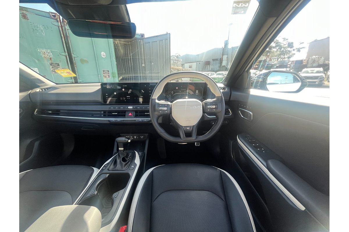 2025 Kia K4 GT-Line CL4m