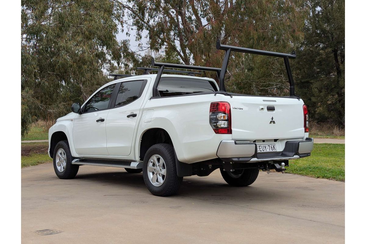 2022 Mitsubishi Triton GLX+ MR 4X4
