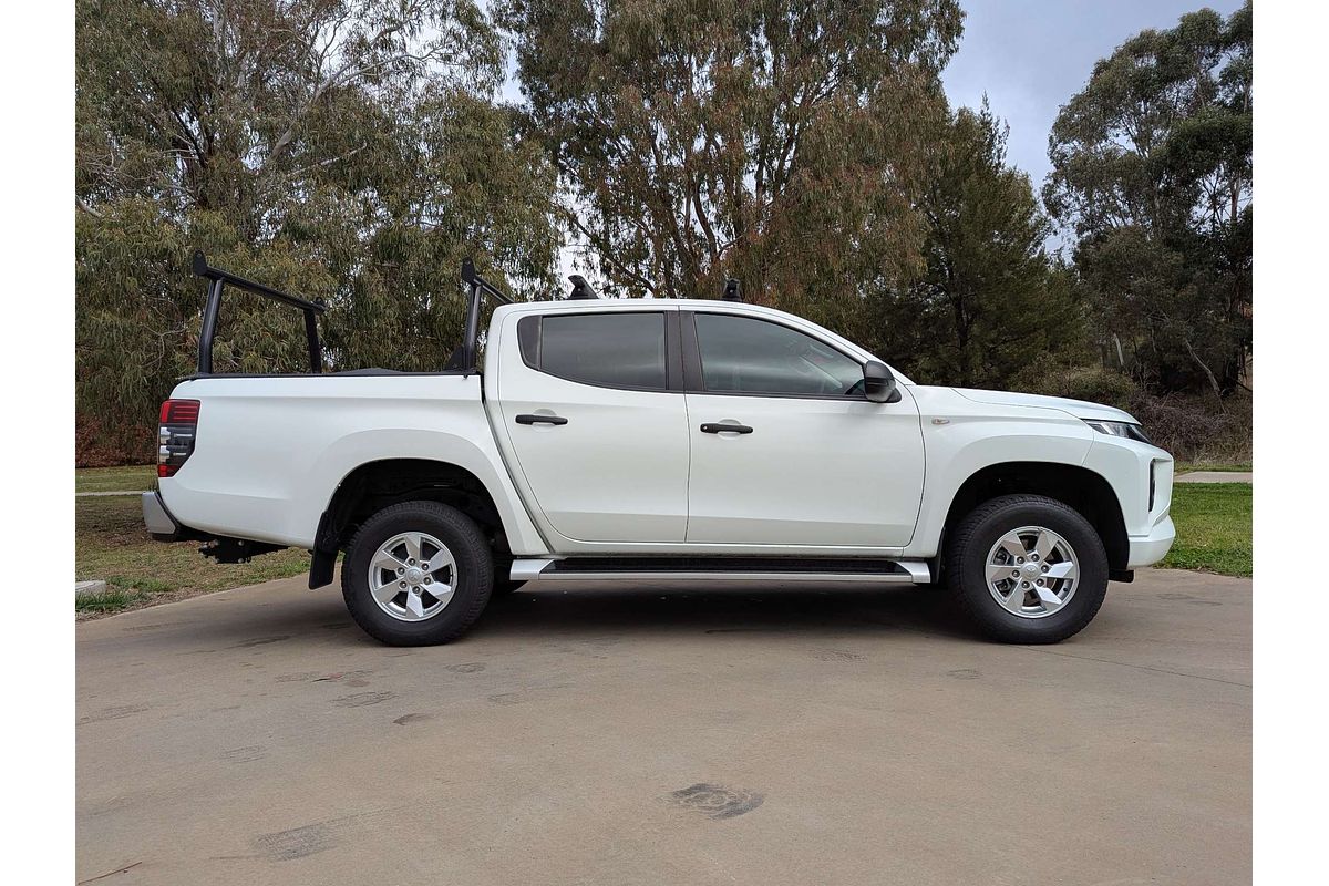 2022 Mitsubishi Triton GLX+ MR 4X4