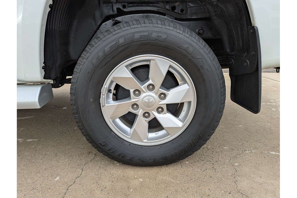 2022 Mitsubishi Triton GLX+ MR 4X4
