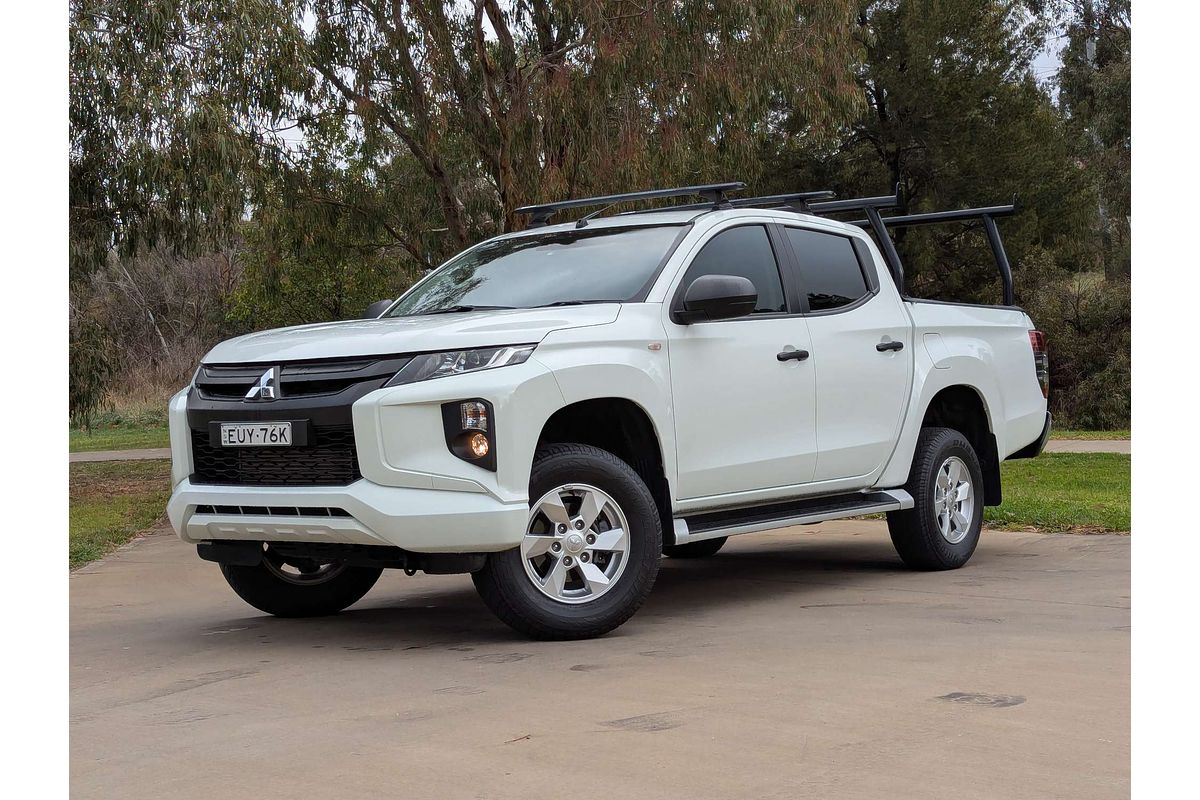2022 Mitsubishi Triton GLX+ MR 4X4
