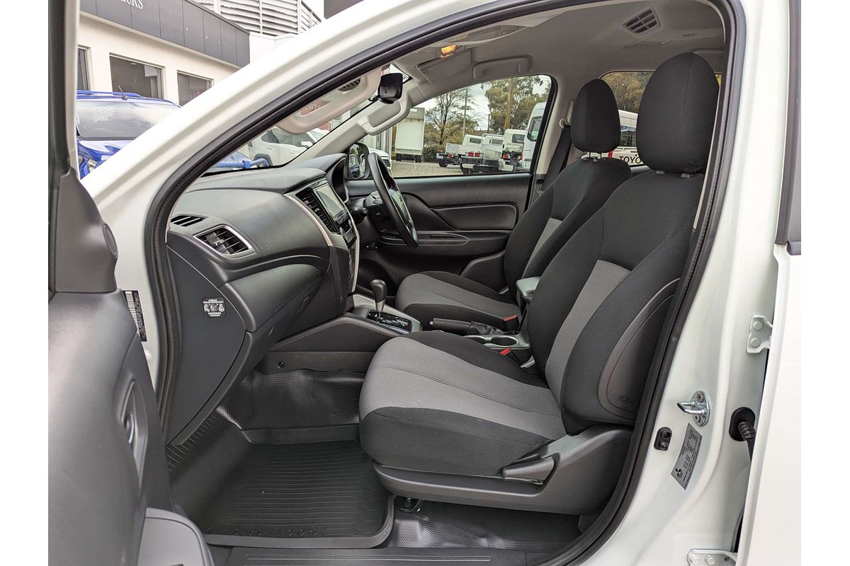 2022 Mitsubishi Triton GLX+ MR 4X4