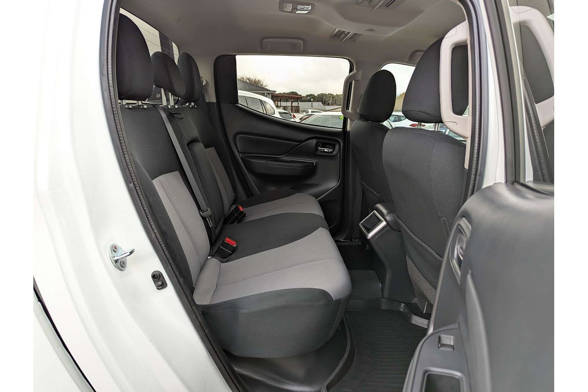 2022 Mitsubishi Triton GLX+ MR 4X4