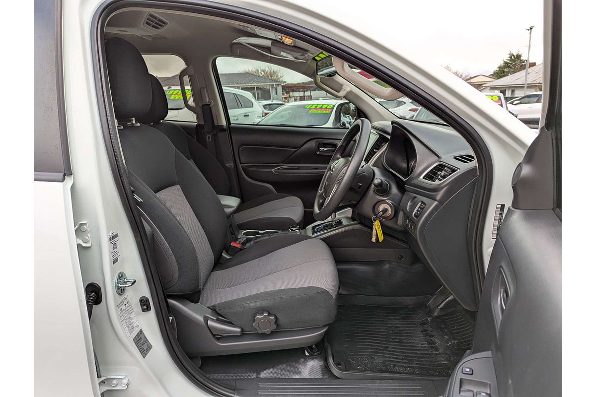 2022 Mitsubishi Triton GLX+ MR 4X4