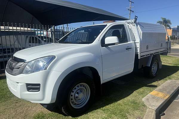 2016 Isuzu D-MAX SX High Ride Rear Wheel Drive