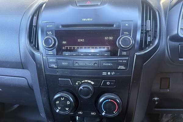 2016 Isuzu D-MAX SX High Ride Rear Wheel Drive