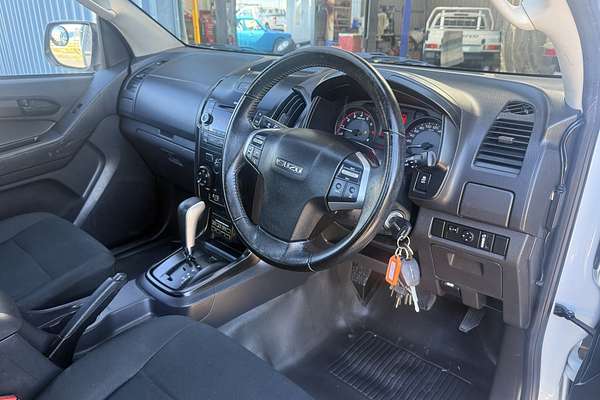 2016 Isuzu D-MAX SX High Ride Rear Wheel Drive